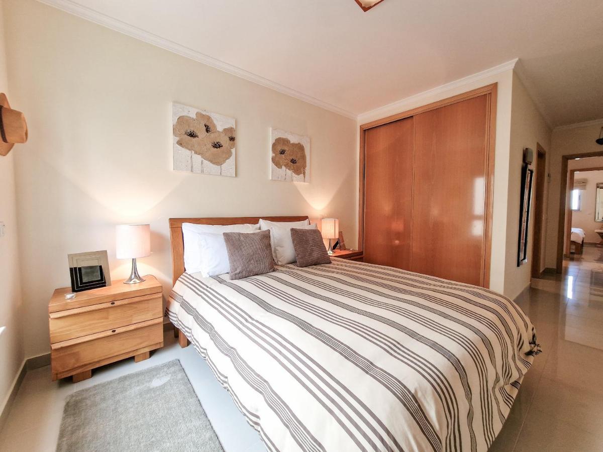 Apartment Rocha Oceano Azul Charming Portimao Bagian luar foto
